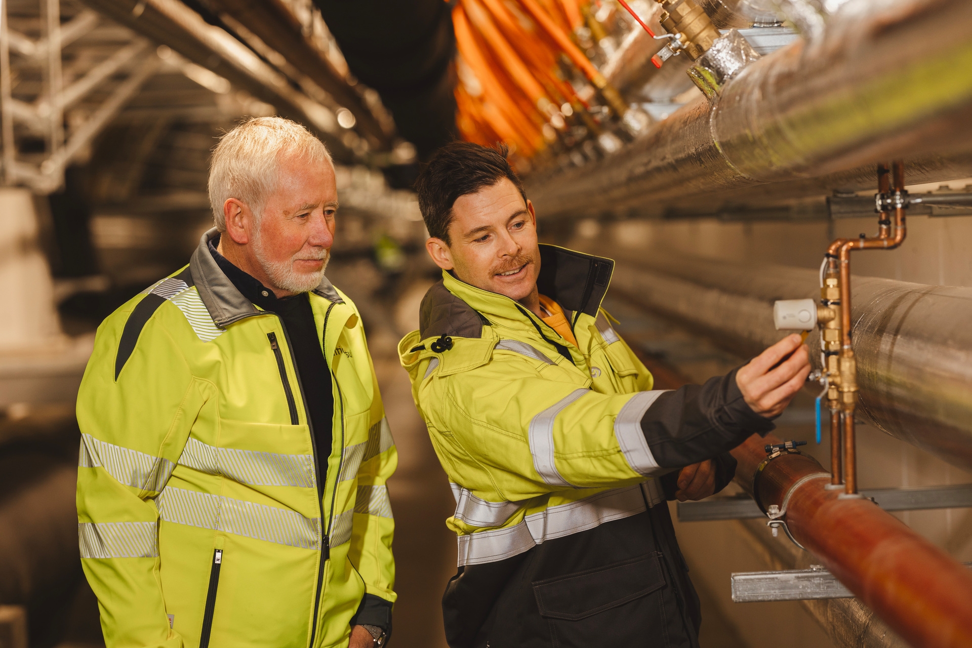 To menn på befaring