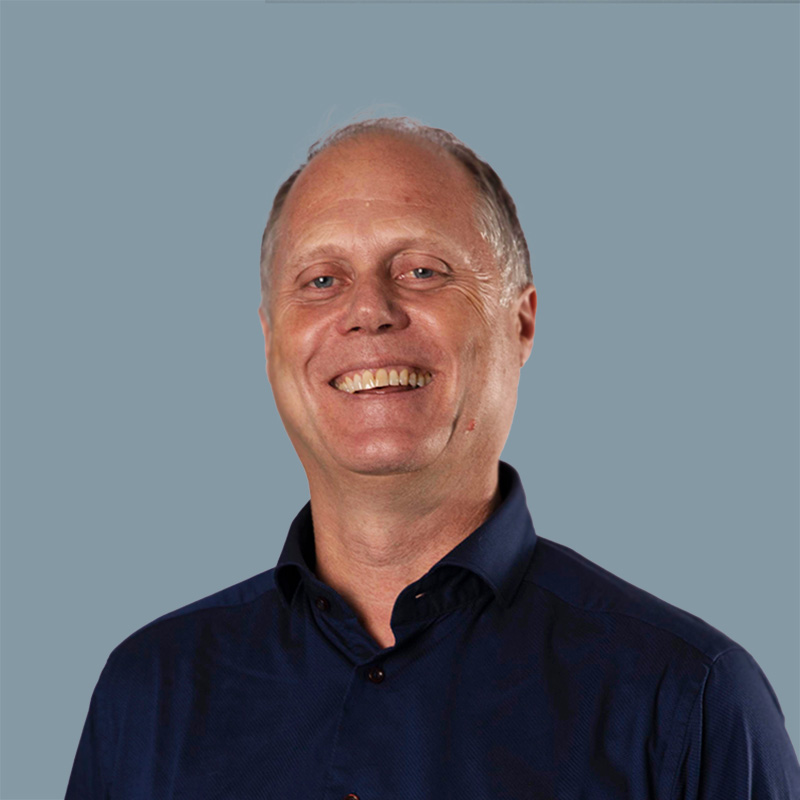 Portrettbilde av smilende mann